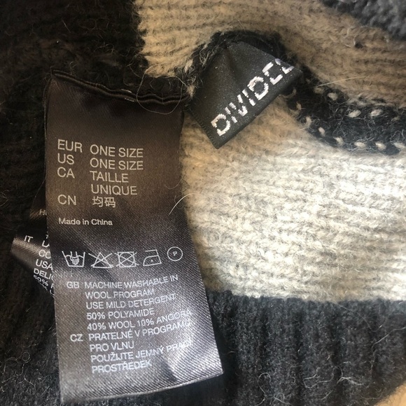 🔥SALE - Any 4 for $20. H&M Toque - Picture 2 of 2